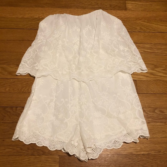 White strapless romper. SZ SM - NWT - Picture 2 of 6